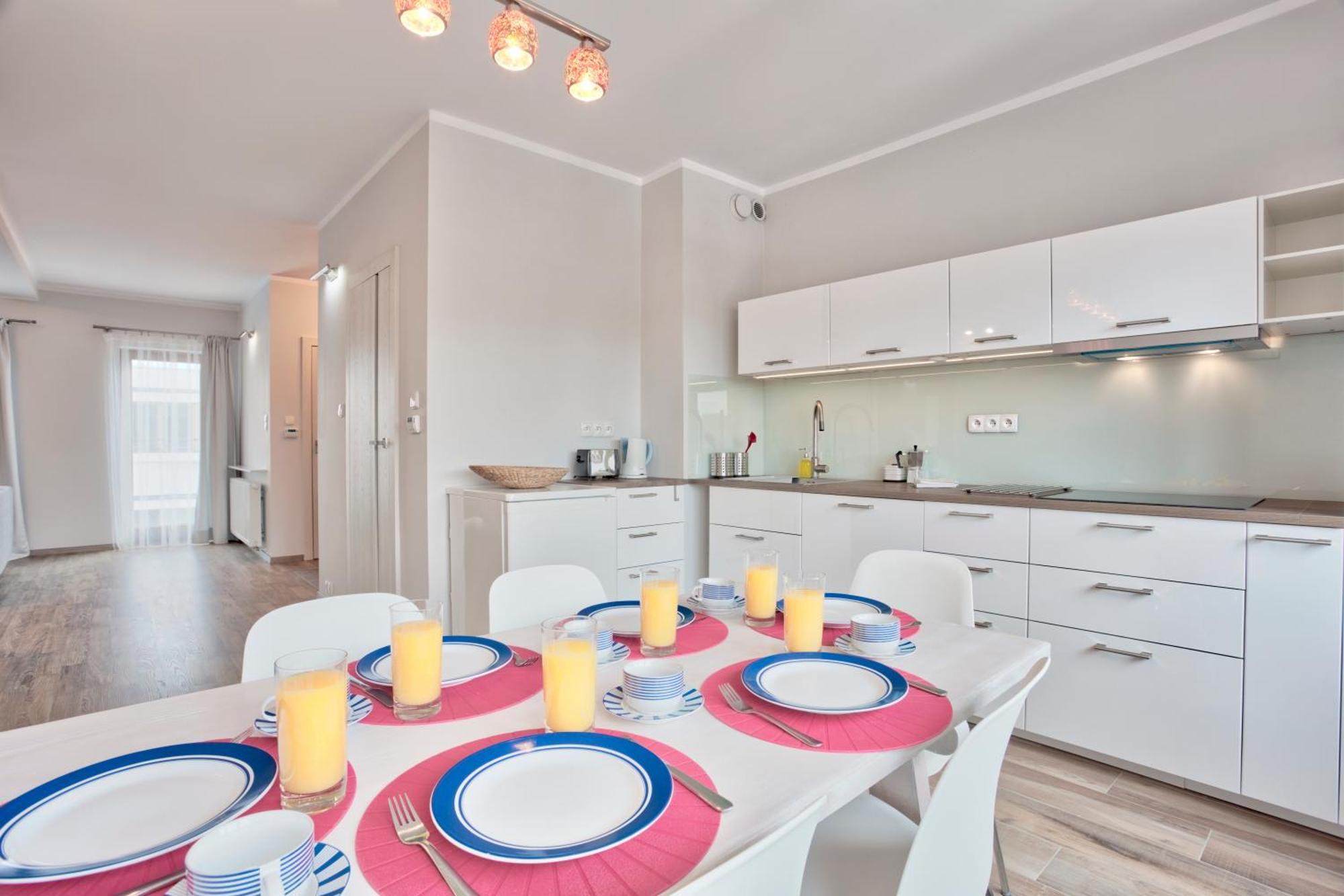 Family Apartment By Tyzenhauz Kraków Exteriör bild